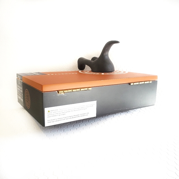 Cigar Box Key Holder Dog Leash Hanger Archetype - Picture 3 of 6